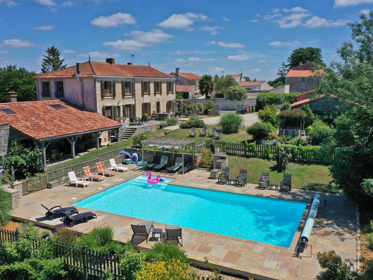 Le Vieux Café Holiday Cottage