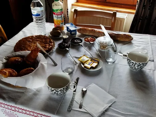 Photo 3